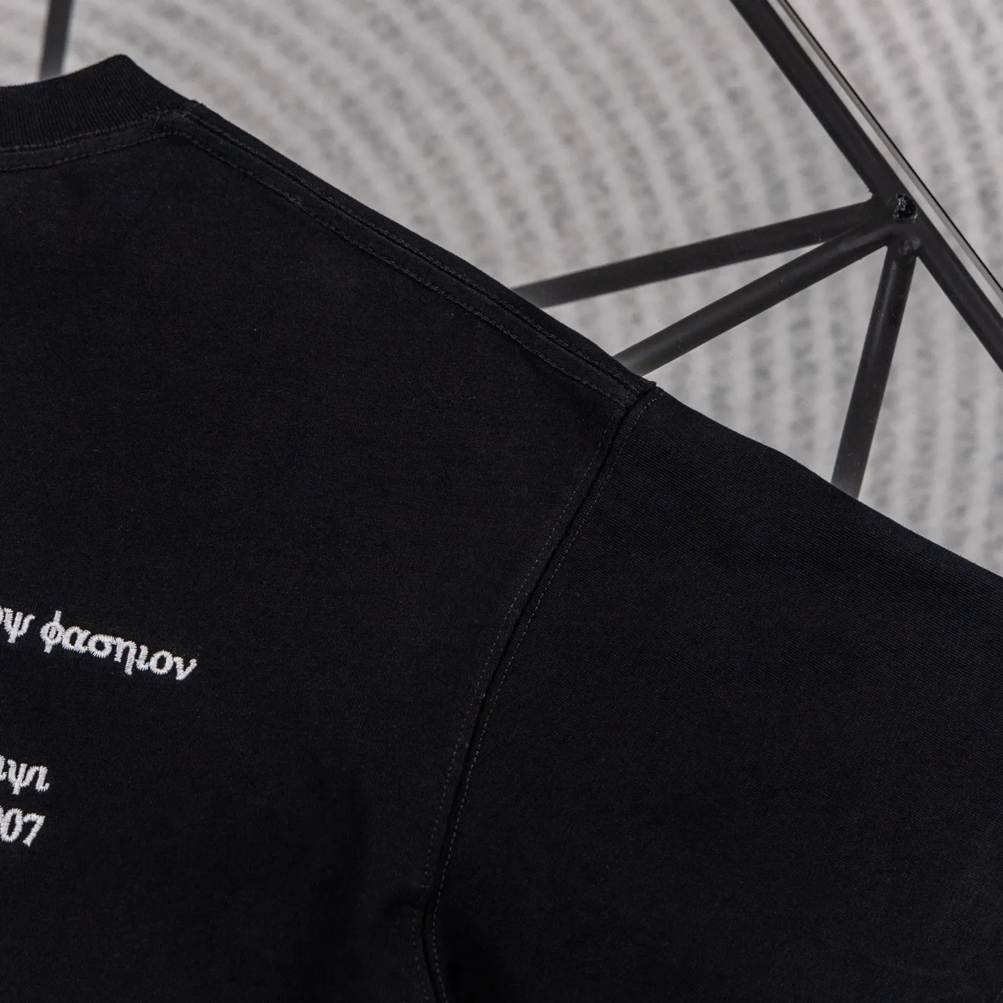 Balenciaga 26ss New Arrival T Color Change ！ ， ， Same Style 。 Classic B ； ， Black White， ， 。 ， ， ， ， 。 Size：S—XL ：Black White